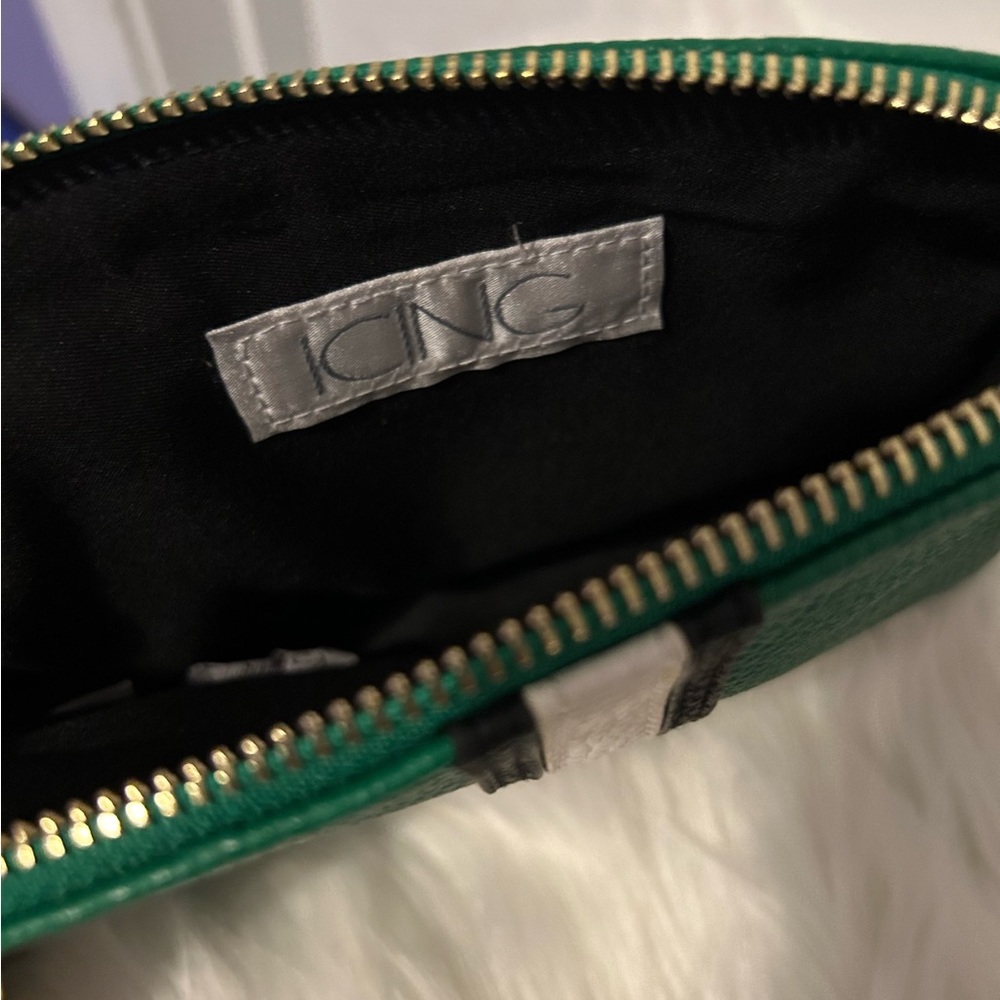 Pebbled Leather Kelly Green Black & White Stripped Mini Purse - Picture 3 of 3